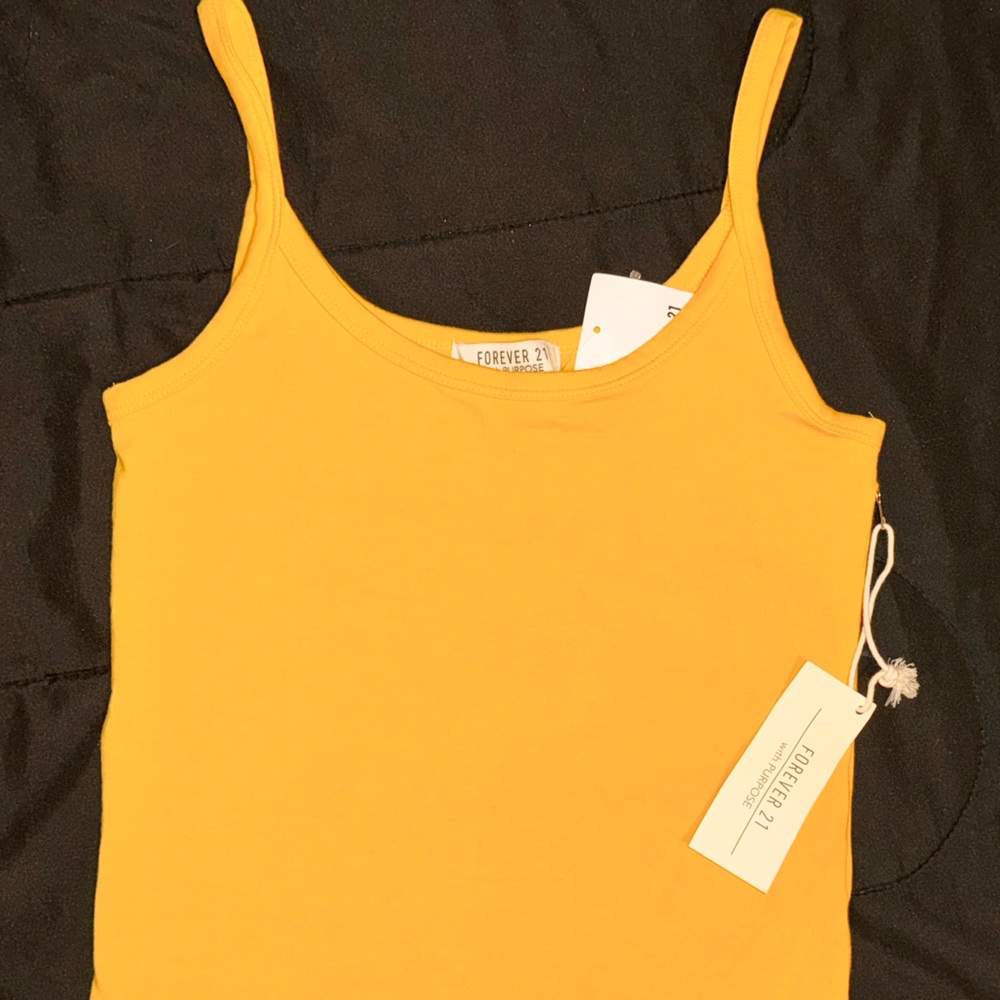 T- shirt 💛💛
